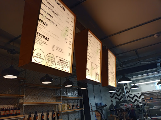 Photo of Tops Saundersfoot - Milford St, Saundersfoot SA69 9EN